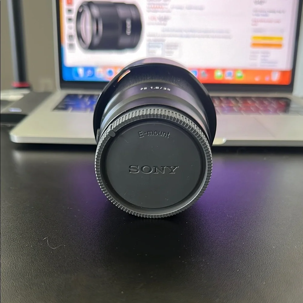 Sony FE 35mm f/1.8 Lens - Black